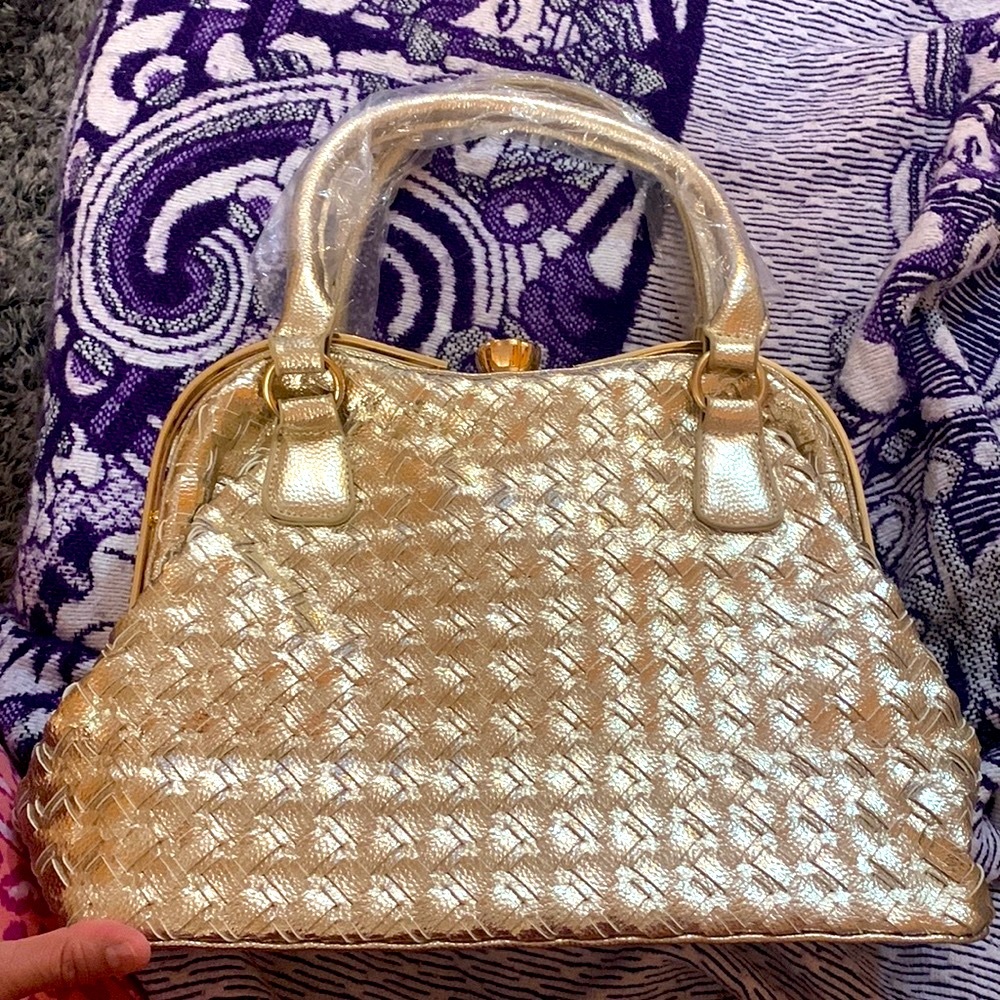 The Goddess in Gold! New! - Picture 6 of 11